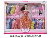 Кукла с платьями (80095)